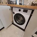 Elegant 1-bedroom In St St Constantine And Helena, Free Parking Apartment