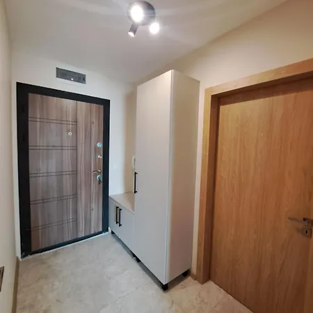 Apartmán Elegant 1-bedroom In St St Constantine And Helena, Free Parking