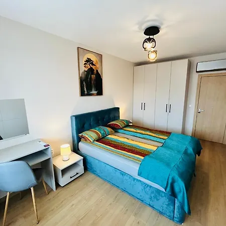 Elegant 1-bedroom In St St Constantine And Helena, Free Parking Lejlighed Sankt Konstantin & Helena